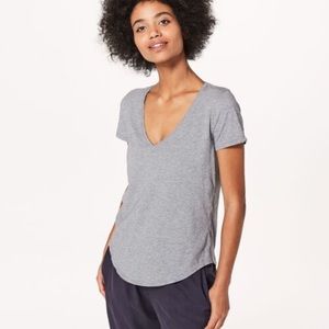 LULULEMON | relaxed fit tshirt